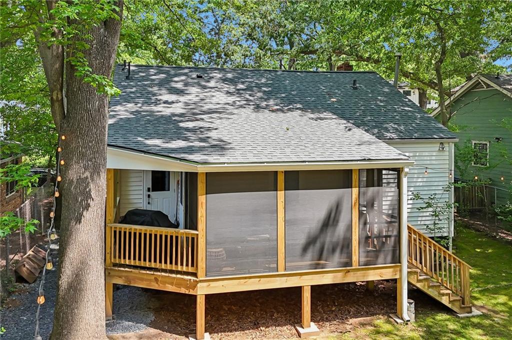 240 Sisson Avenue NE