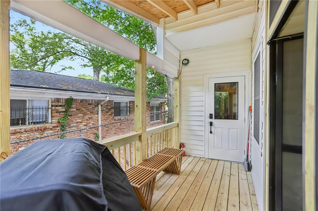 240 Sisson Avenue NE