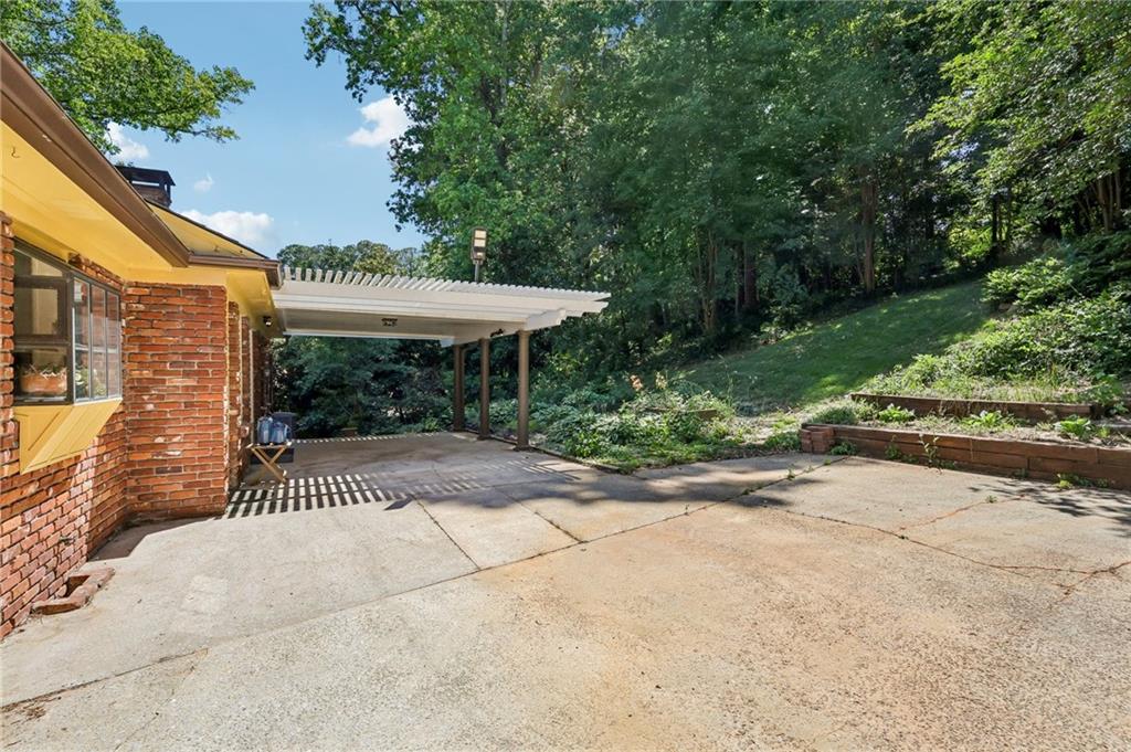 1067 Hess Drive