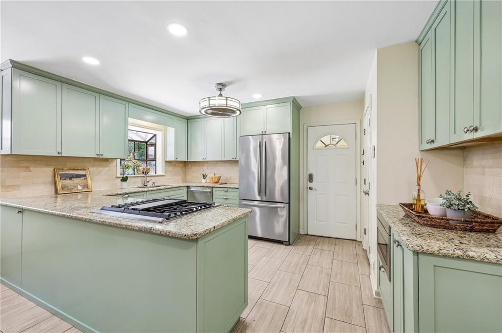 1067 Hess Drive