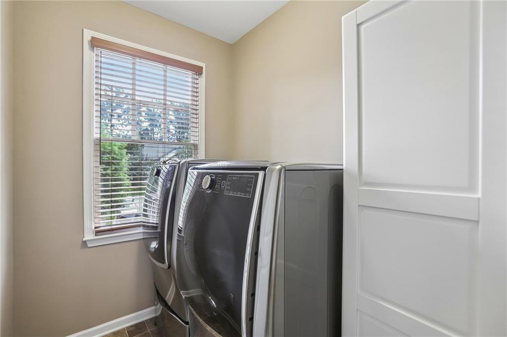 555 Glenaire Walk SE