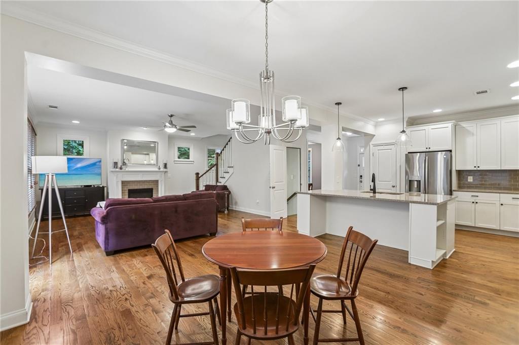 555 Glenaire Walk SE