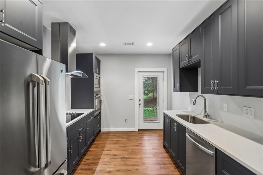 555 Glenaire Walk SE