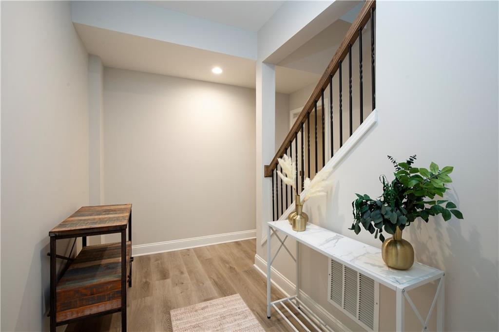 870 Southfield Lane