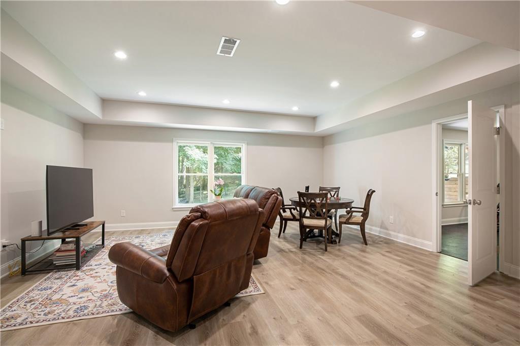 870 Southfield Lane