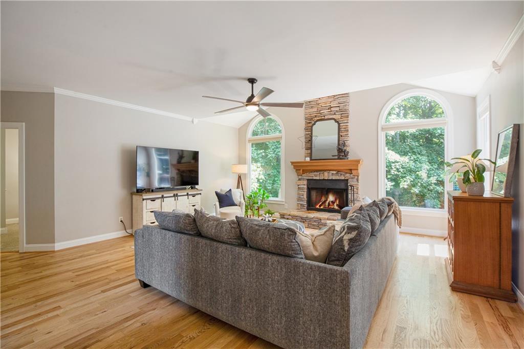 870 Southfield Lane