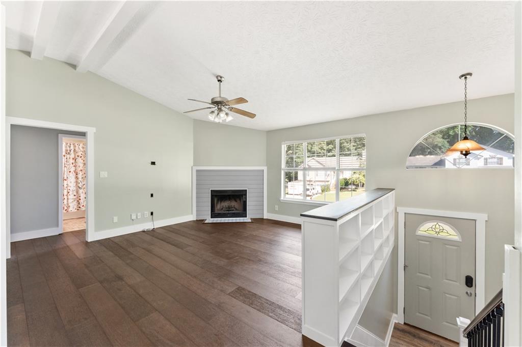 1145 Sycamore Summit