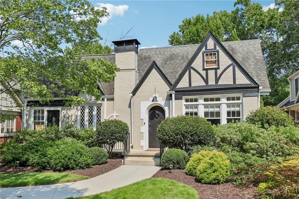 1596 Emory Road NE