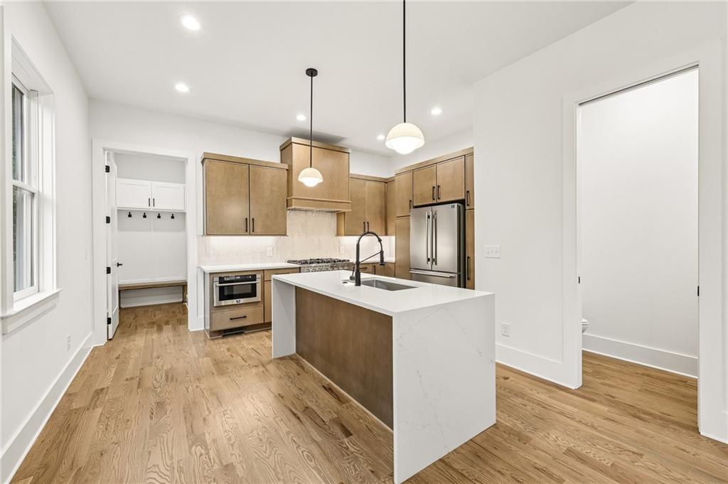 112 1st Avenue