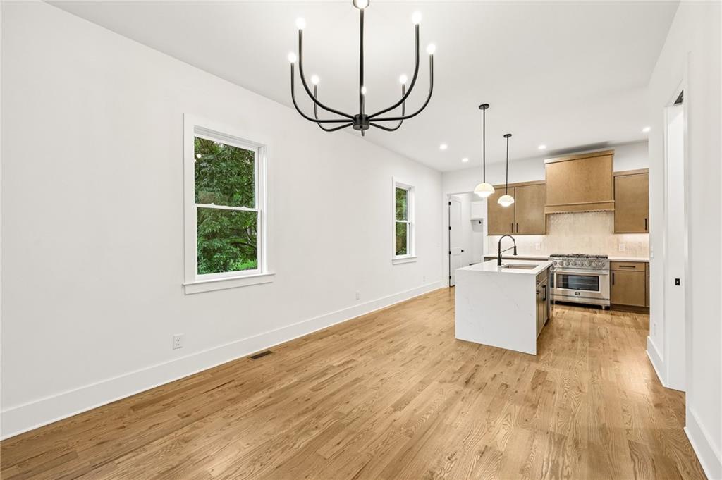 112 1st Avenue