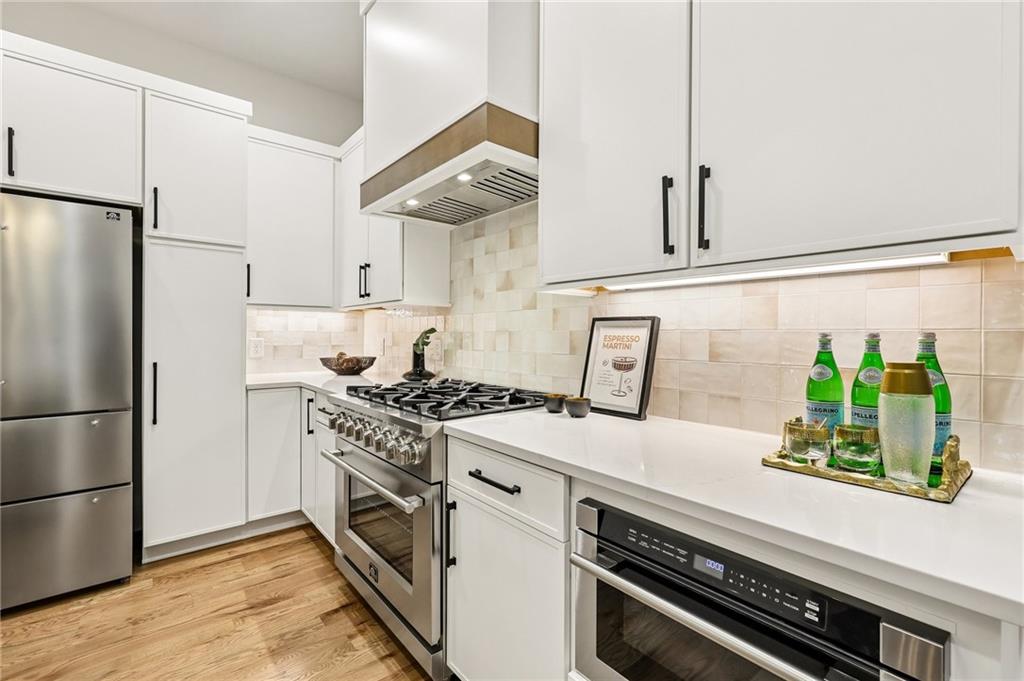 112 1st Avenue Unit B