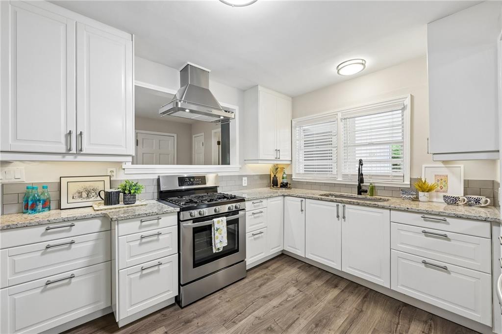 579 N Superior Avenue
