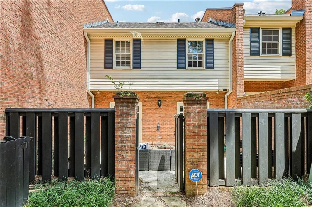 11 Kings Walk NE