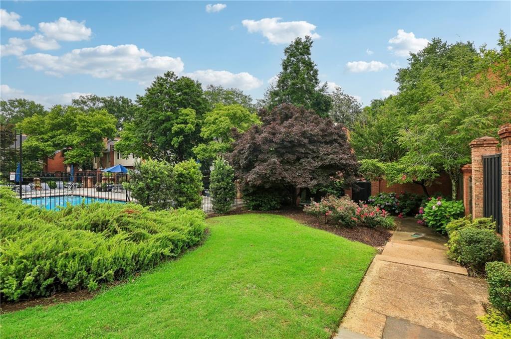 11 Kings Walk NE