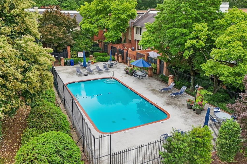 11 Kings Walk NE