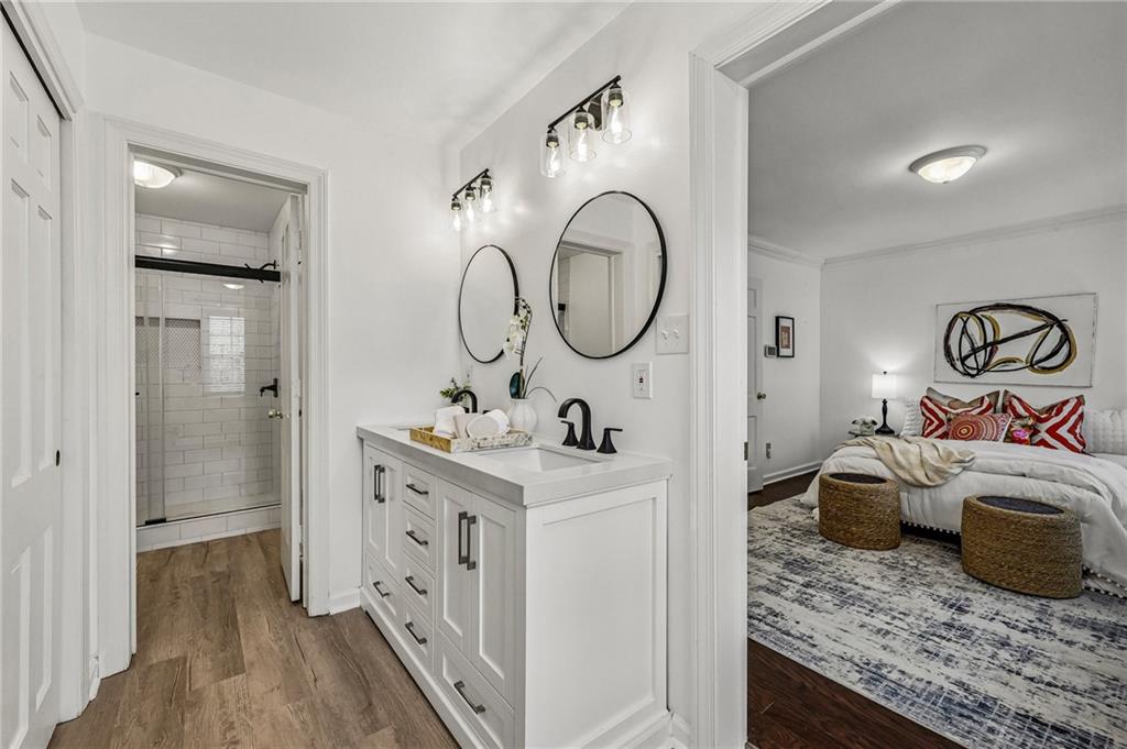 11 Kings Walk NE