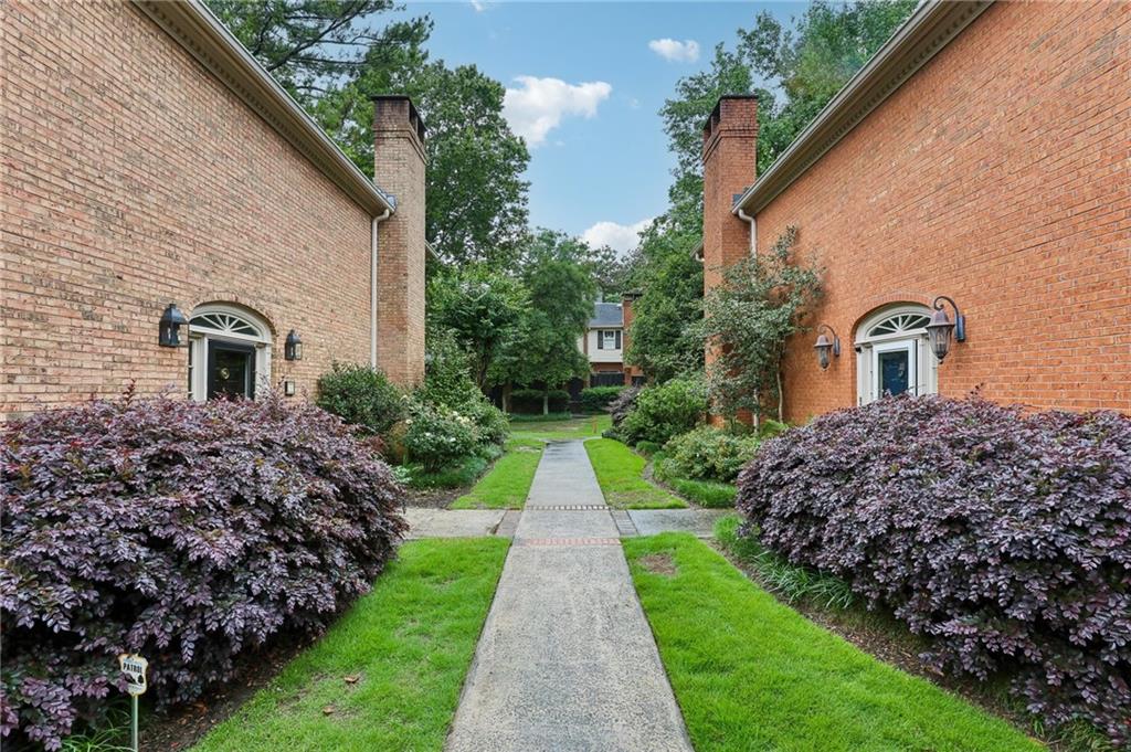 11 Kings Walk NE
