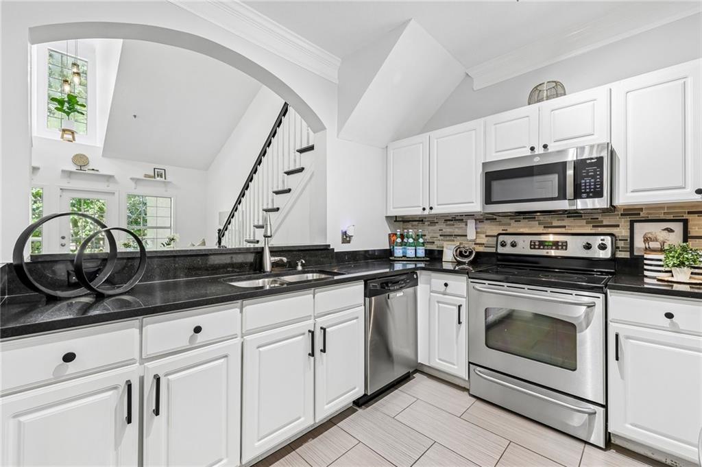 1424 Westchester Ridge NE