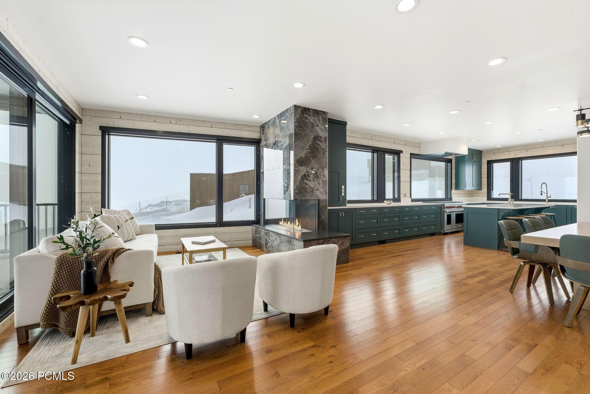 8526 Overlook Drive