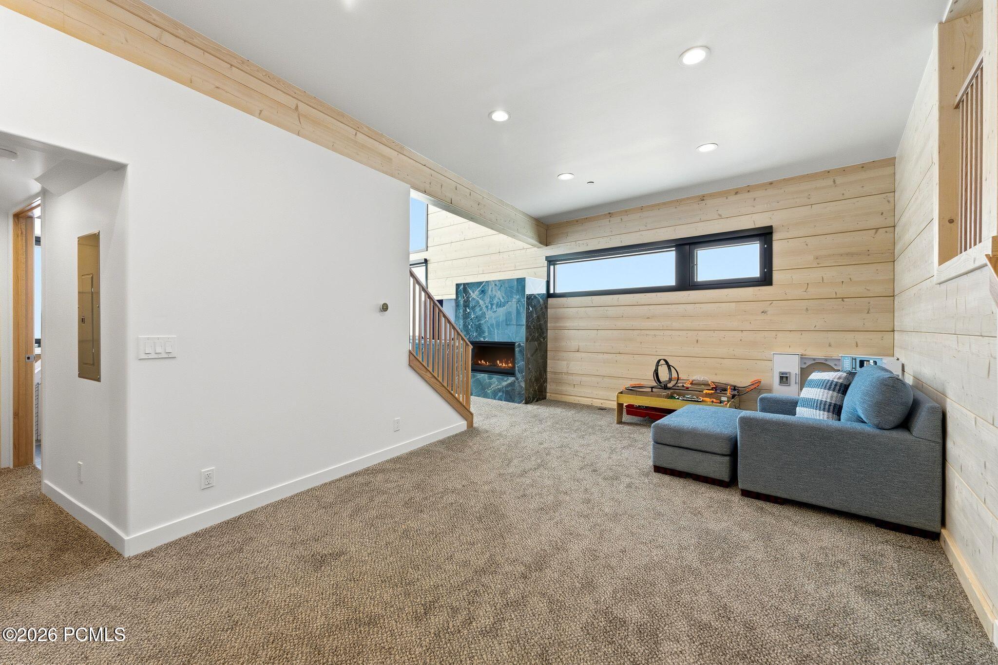 8526 Overlook Drive