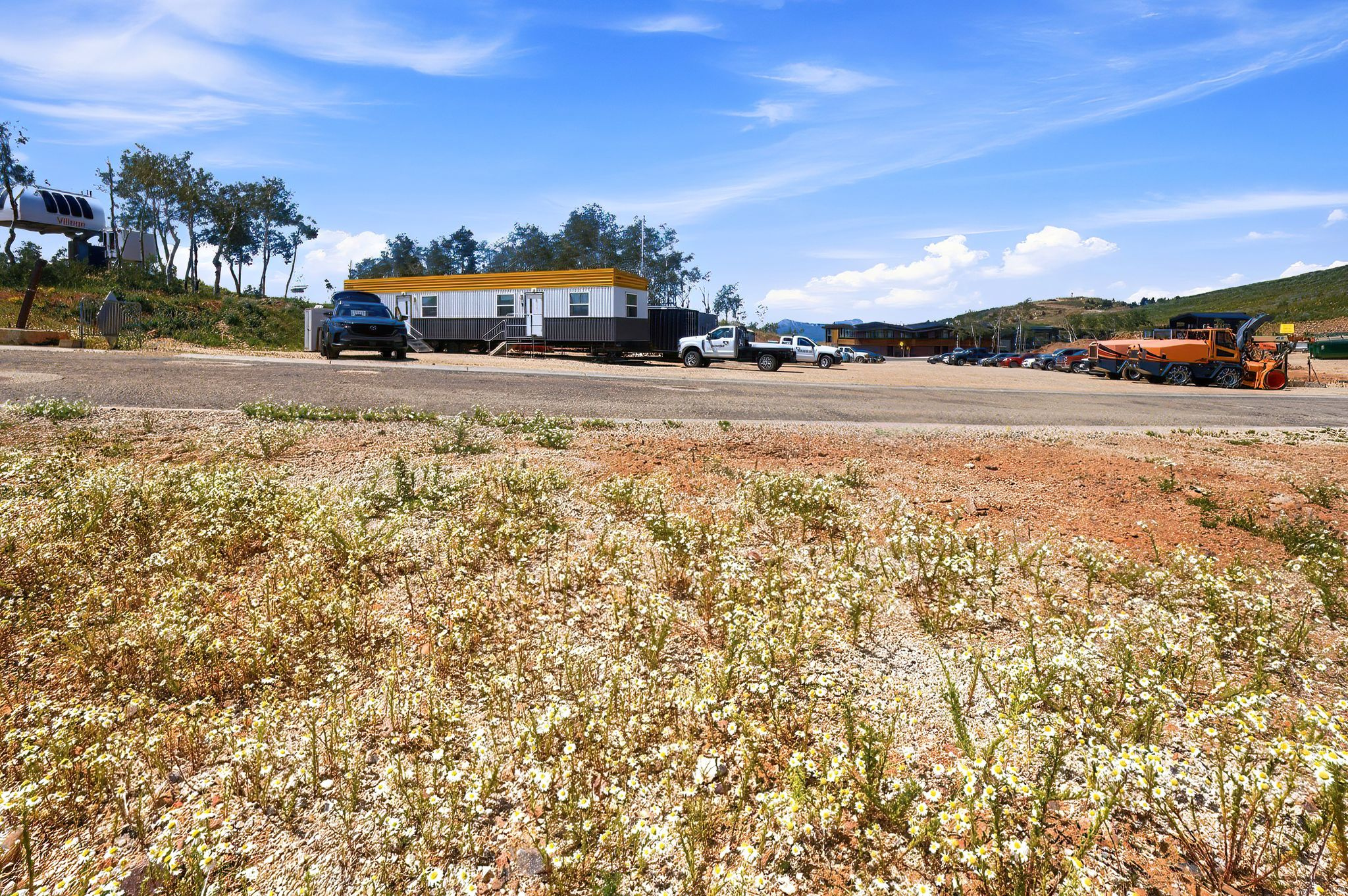5747 N DAYBREAK DR Unit: 8