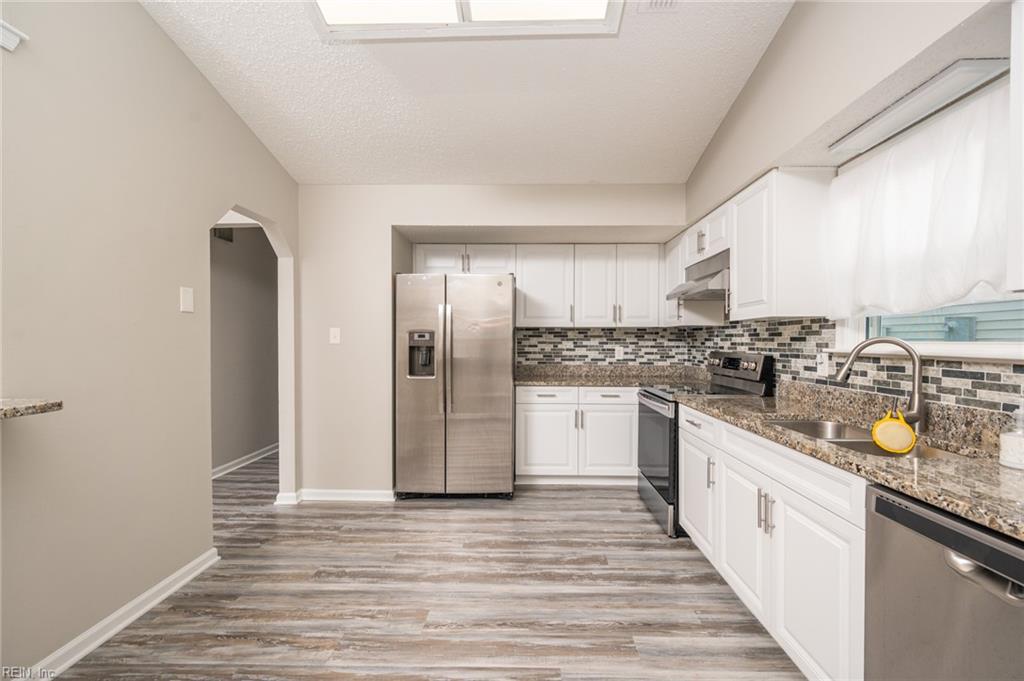 1337 Sharbot DR