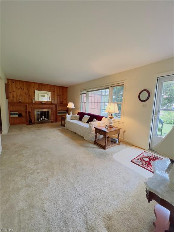 570 Colony RD