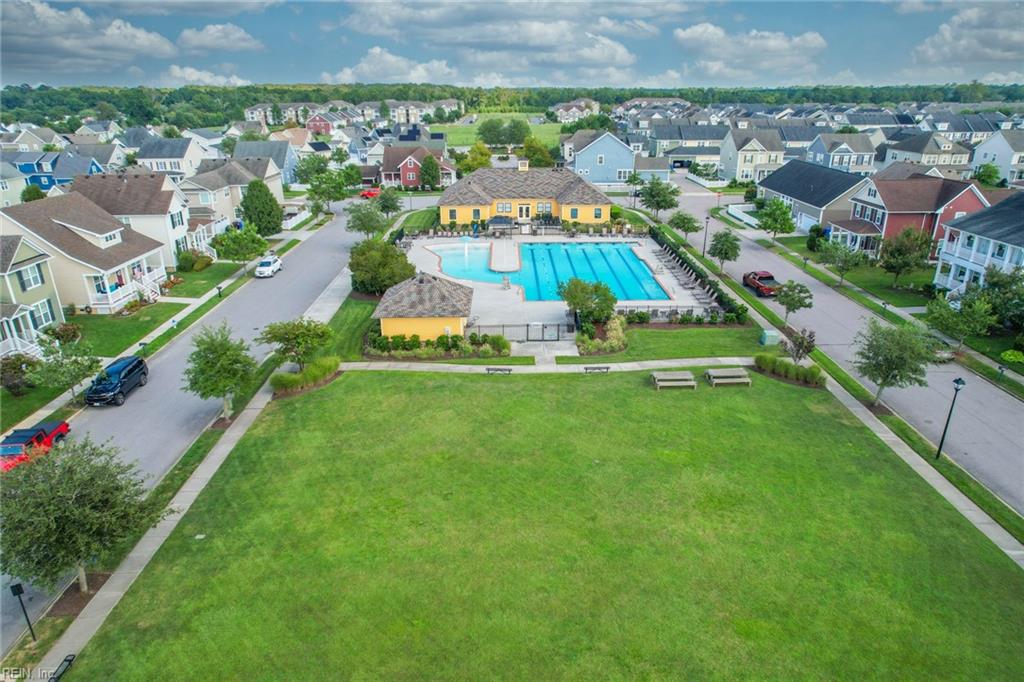 3102 Rollie WAY