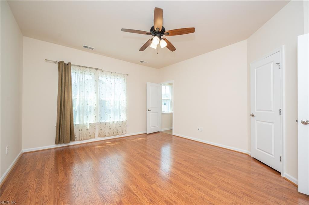 3102 Rollie WAY