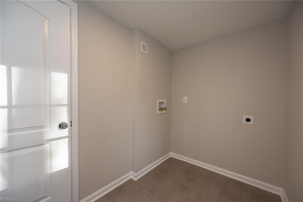 8451 Jane WAY