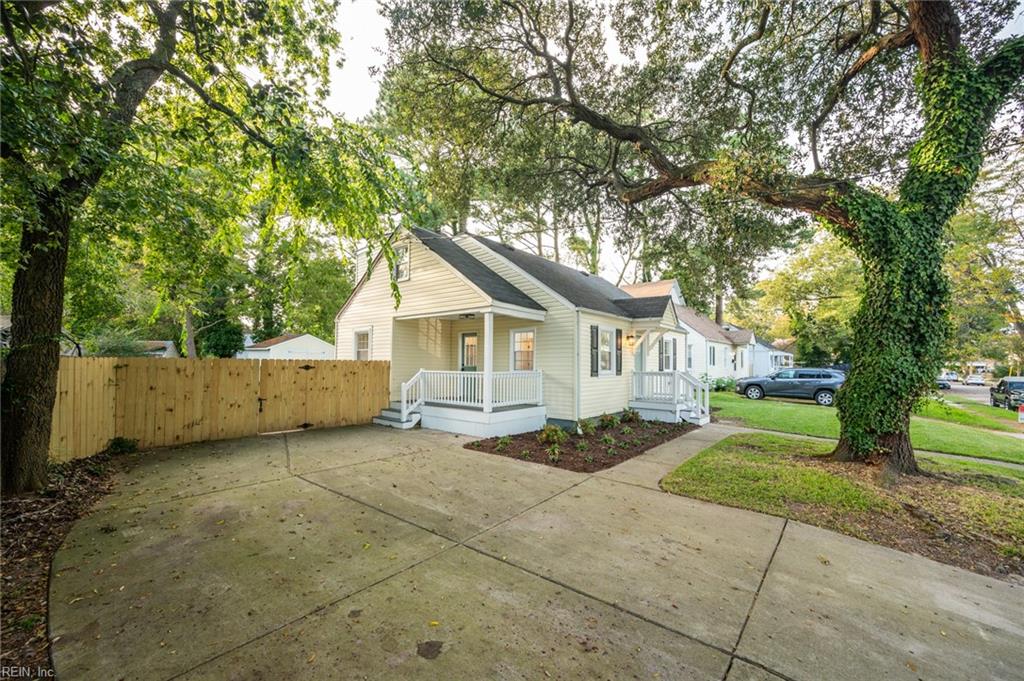 8451 Jane WAY