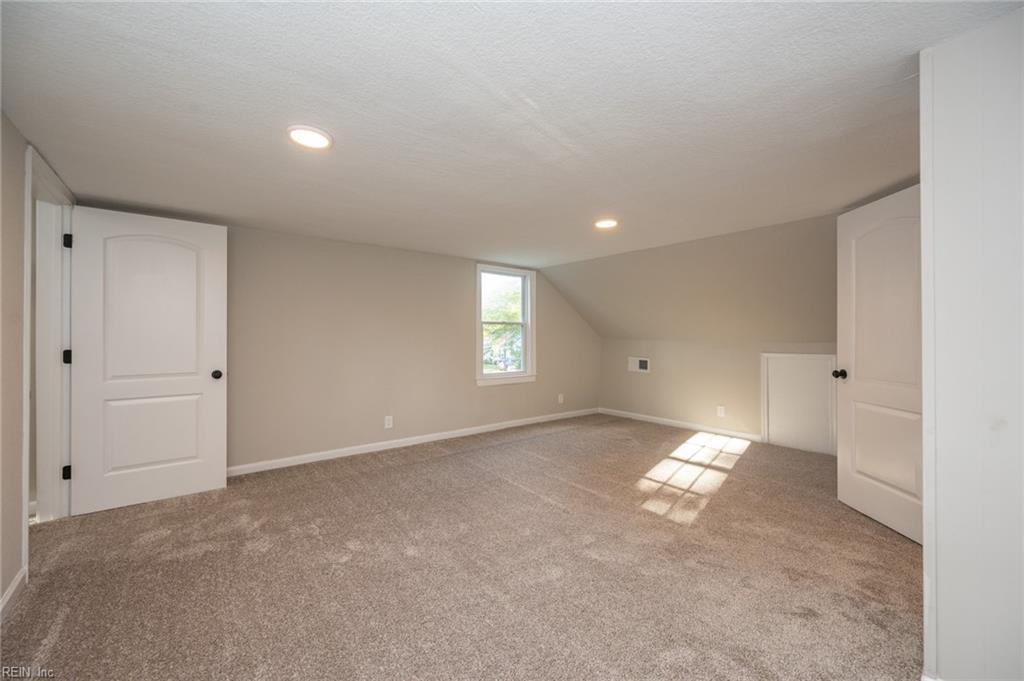 8451 Jane WAY