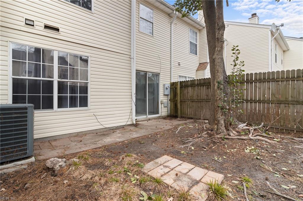1220 Alder CT
