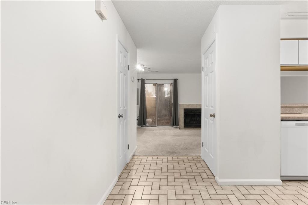 1220 Alder CT