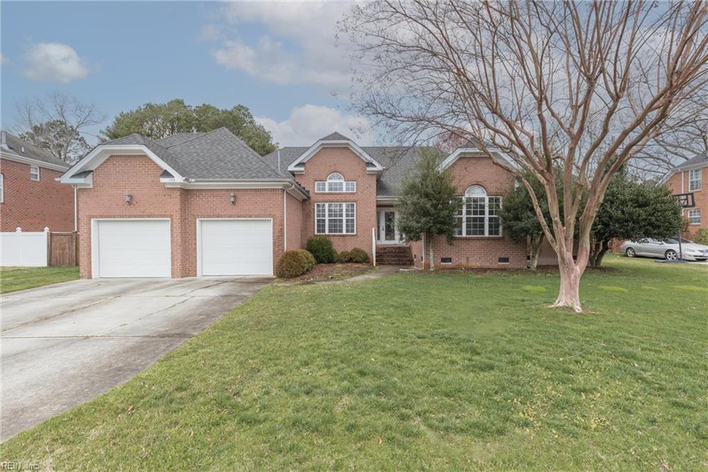 440 Trotters LN