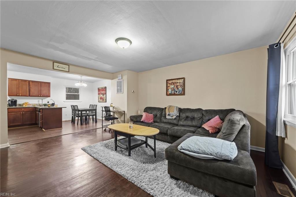 1821 Lockspar CT
