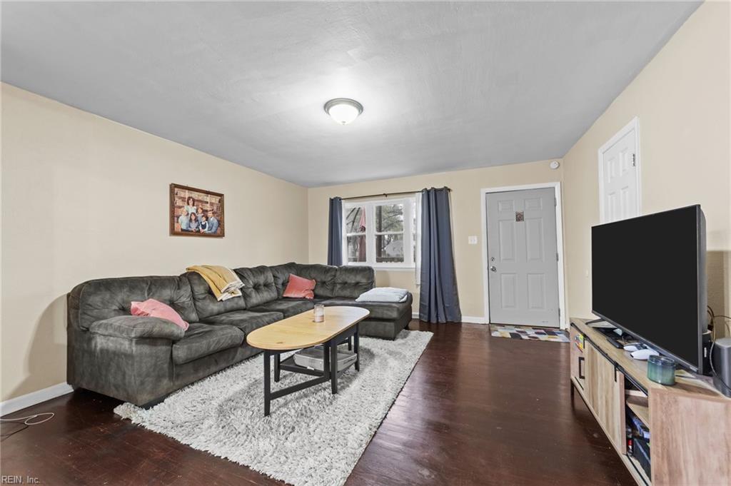 1821 Lockspar CT