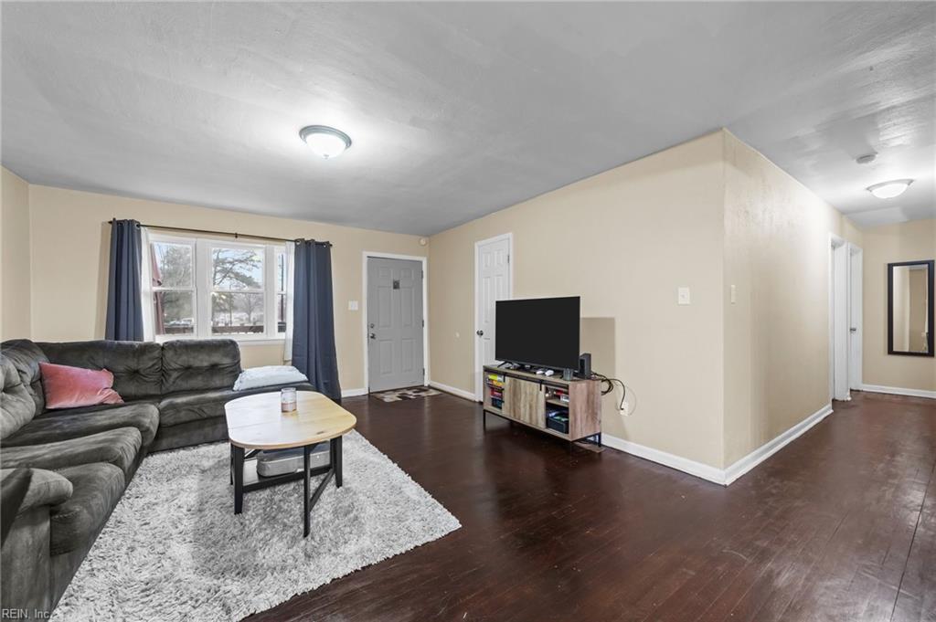 1821 Lockspar CT