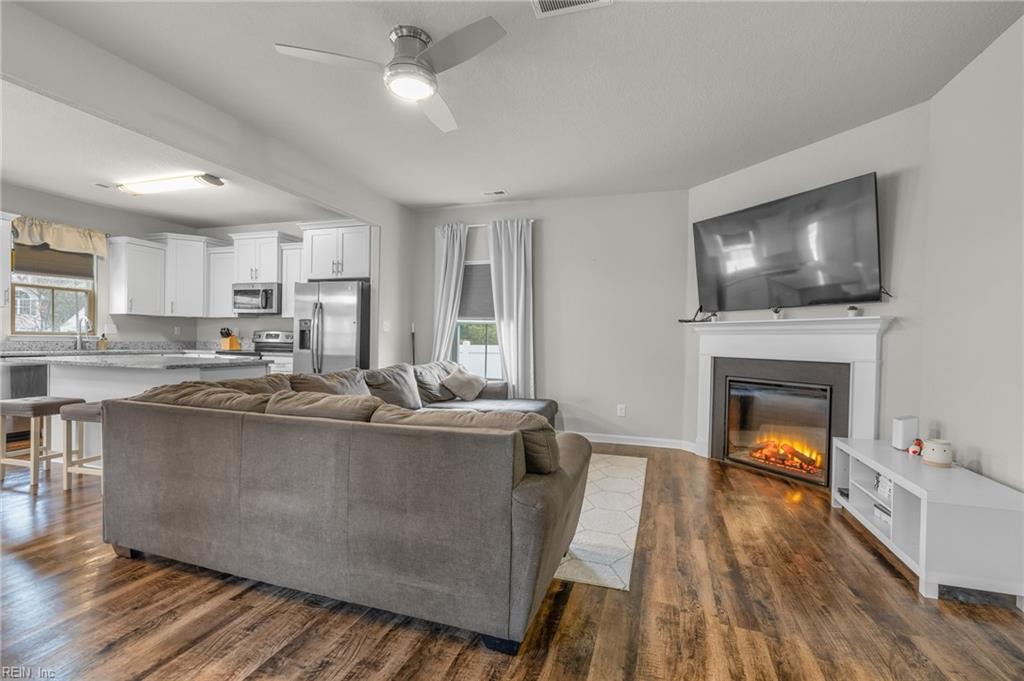 202 Gale AVE