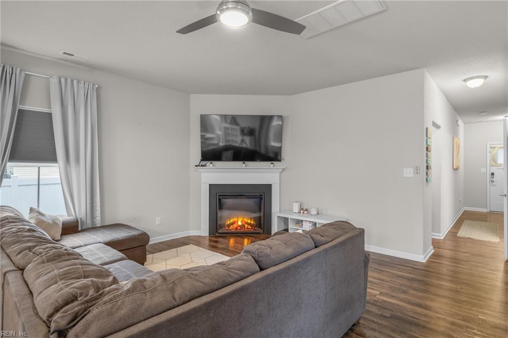 202 Gale AVE