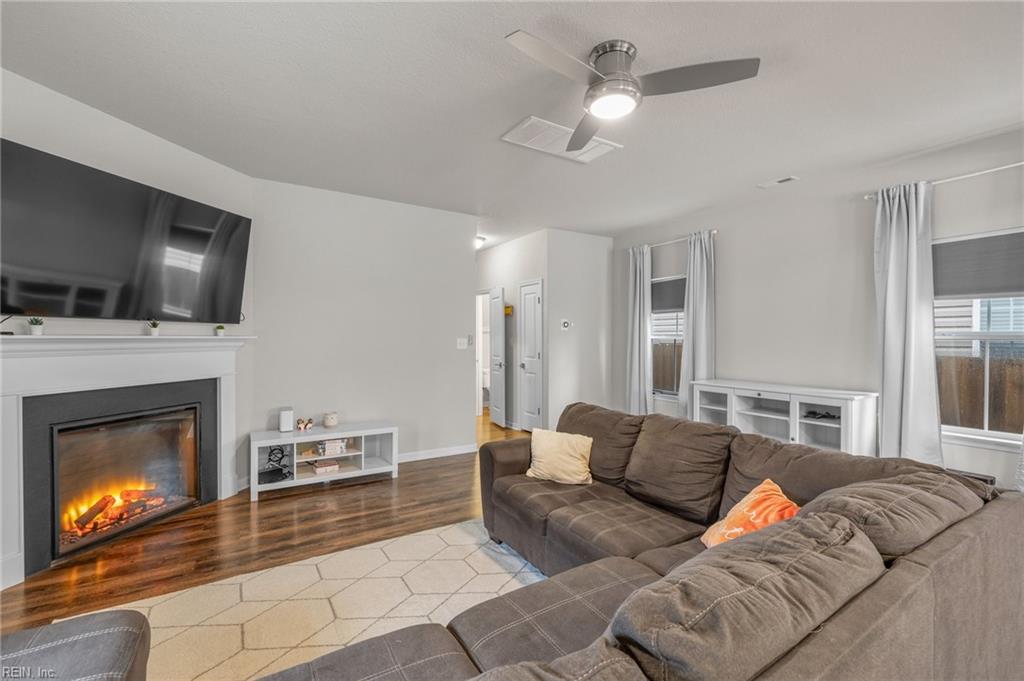 202 Gale AVE