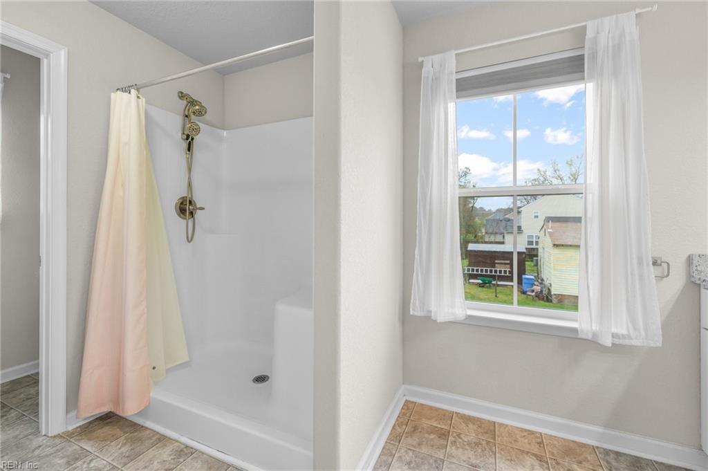 202 Gale AVE