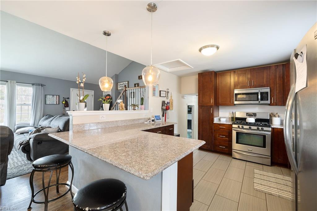 456 Longdale CRES