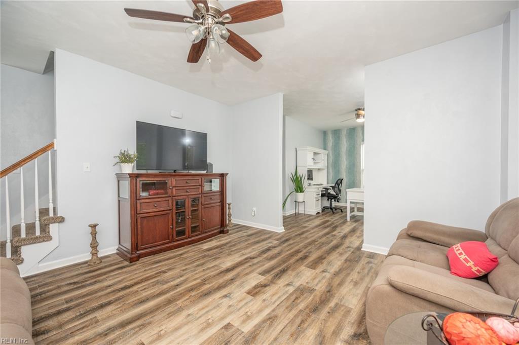 828 Reservoir AVE