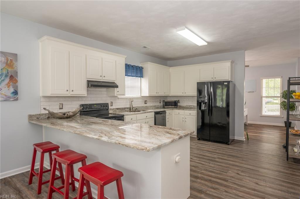 828 Reservoir AVE