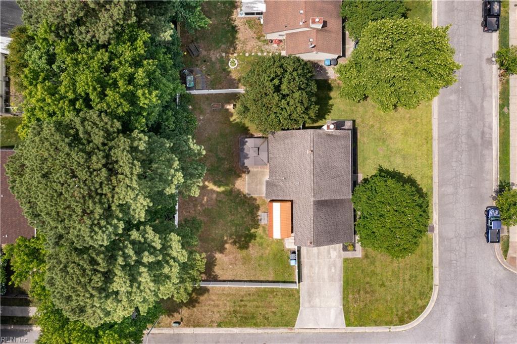 3917 Larchwood DR