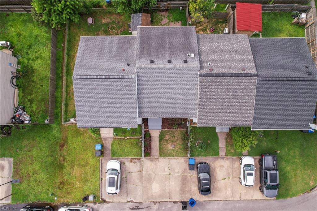 3054 Blackstone CT