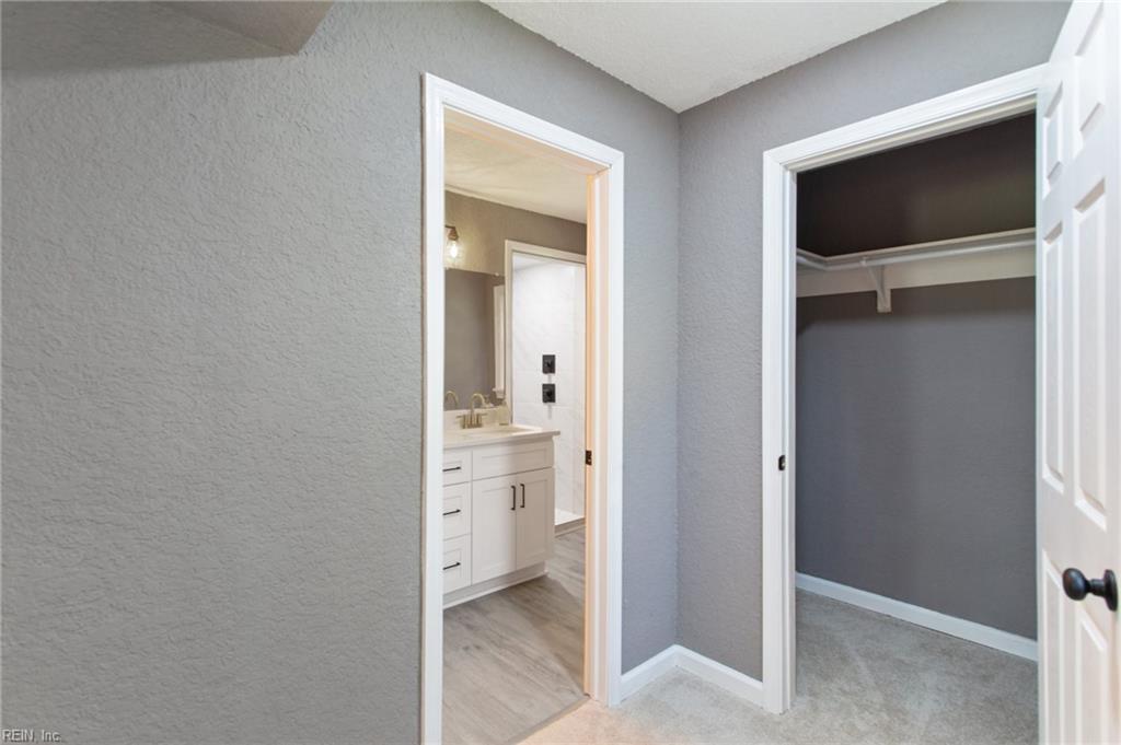 8239 Briarwood Cir