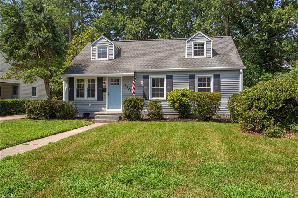 8239 Briarwood Cir