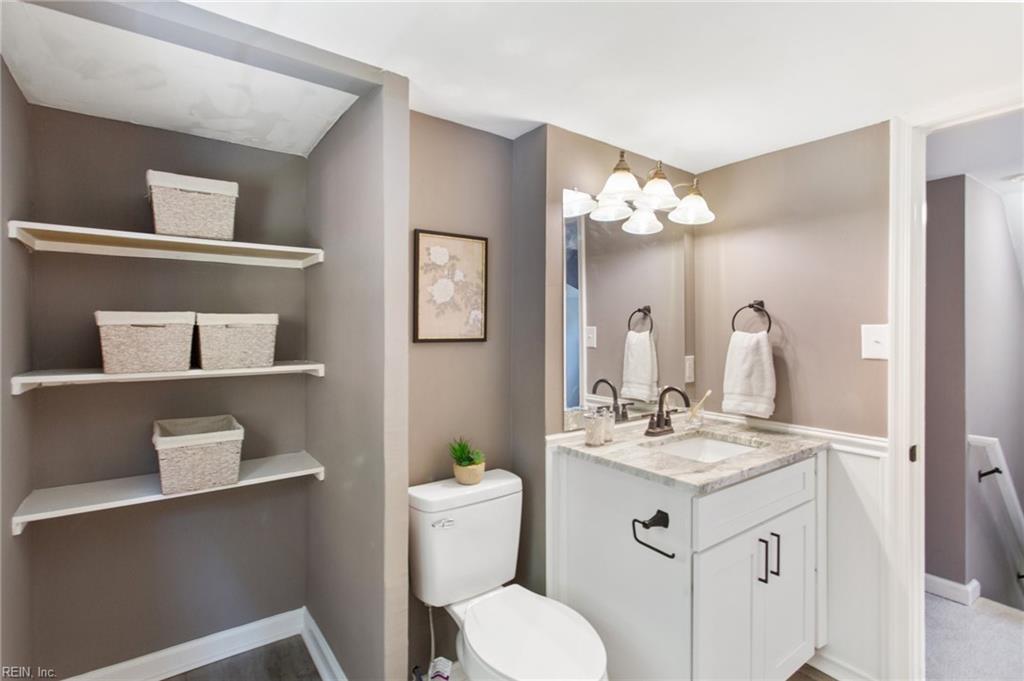 8239 Briarwood Cir